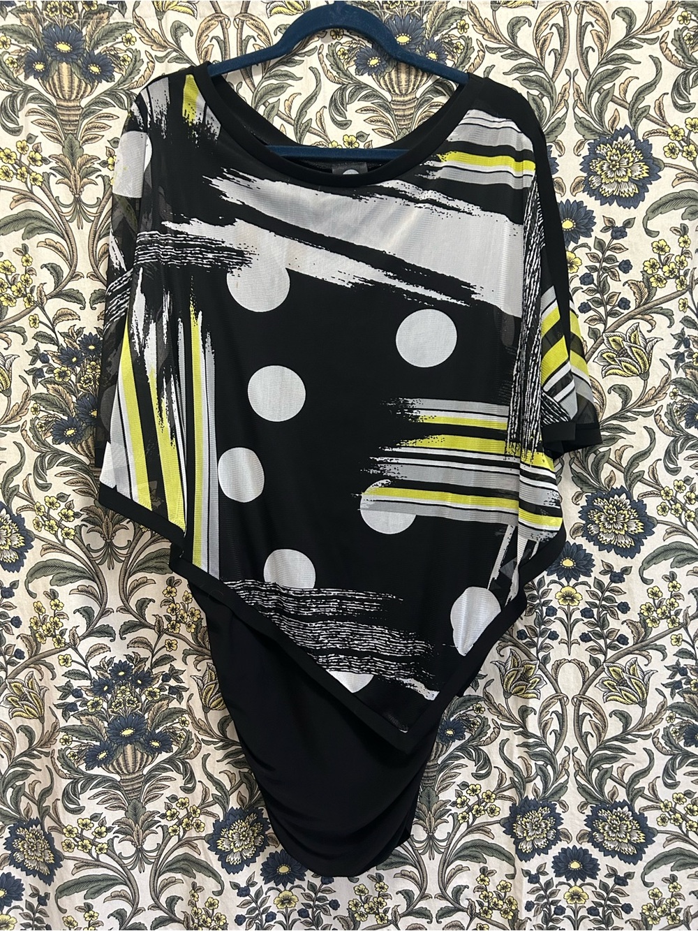 Womenโs Asymmetric Polka dot Top
